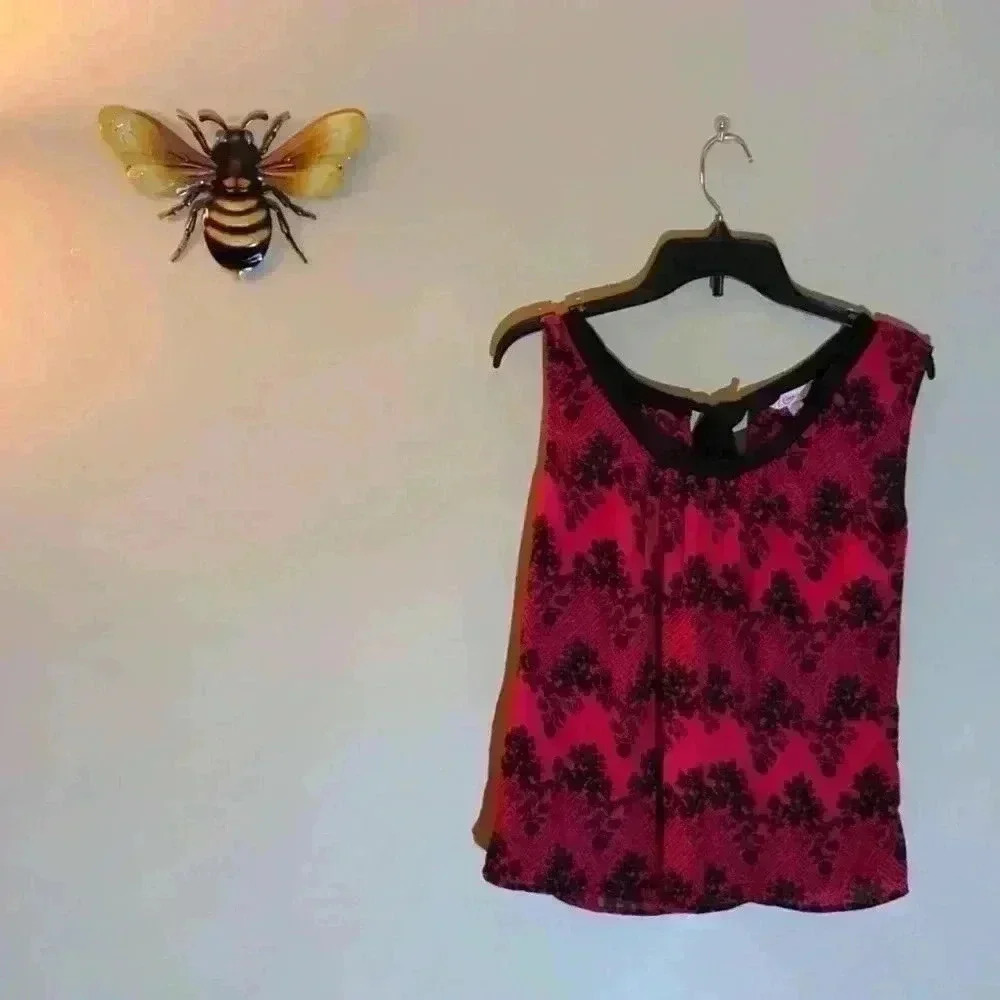 Candies sleeveless blouse, size medium, black and pink
